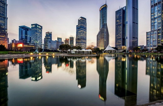 爱上海：＊＊Revealing the True Face of Shanghai's Nightlife＊＊